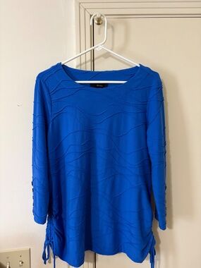 Ali Miles Blue Textured Tunic with Wave Pattern and Side Ties, size M